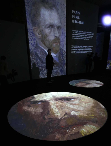 La Sala de la Muralla de Baluarte acoge desde este sábado una muestra multisensorial en la que cobrará vida la obra del artista holandés gracias a las imágenes, luces y sonidos que acompañarán al espectador en un viaje por las etapas pictóricas de Van Gogh.
