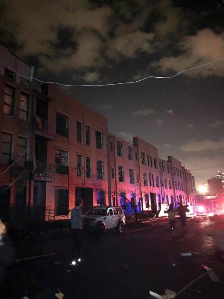 El azote de "devastadores" tornados deja al menos 25 muertos en EE UU