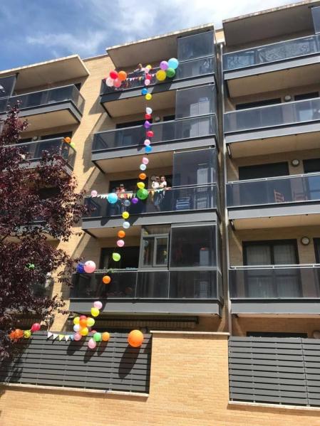Imágenes enviadas por los lectores donde muestran cómo pasan el aislamiento en casa por el coronavirus.