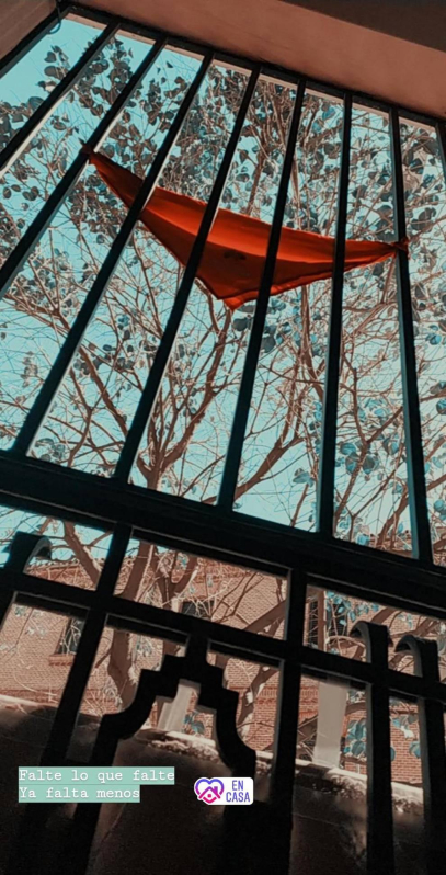 El pañuelo de San Fermín este sábado en todas las ventanas de Navarra. Esa es la idea con la que la capilla de San Fermín hace un llamamiento con motivo del cuarto peldaño de la escalera, este 4 de abril,