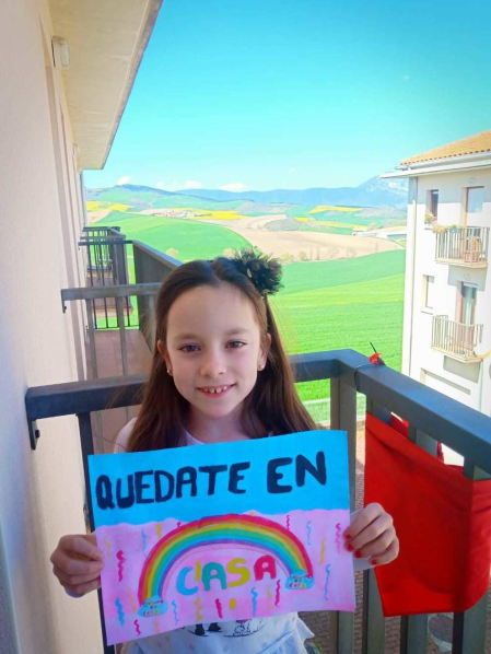 El pañuelo de San Fermín este sábado en todas las ventanas de Navarra. Esa es la idea con la que la capilla de San Fermín hace un llamamiento con motivo del cuarto peldaño de la escalera, este 4 de abril,
