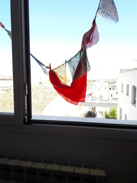 El pañuelo de San Fermín este sábado en todas las ventanas de Navarra. Esa es la idea con la que la capilla de San Fermín hace un llamamiento con motivo del cuarto peldaño de la escalera, este 4 de abril,