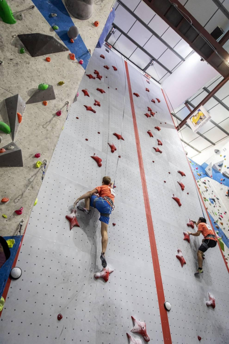 Fotos de las pruebas de velocidad en la disputa del Campeonato de España de Escalada que se celebra en Rocópolis