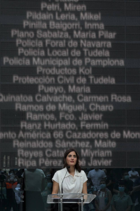 Familiares de los fallecidos participaron en una plantación simbólica de un cerezo