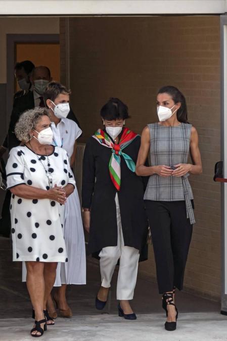 La reina Letizia inaugura el curso escolar en Milagro y San Adrián