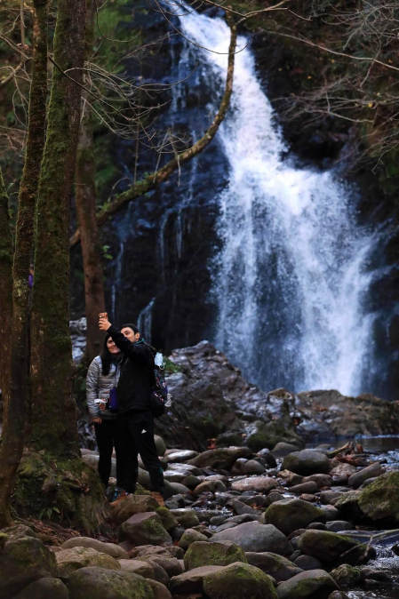 El recurso a los espacios naturales como vía de escape en el año del coronavirus ha llevado a abarrotar algunos puntos de Navarra