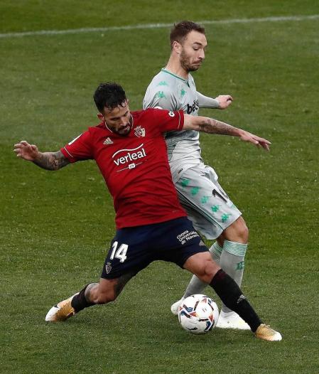 Galería de fotos del partido entre Osasuna y Betis, que ha finalizado con derrota rojilla por 0-2