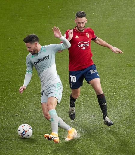 Galería de fotos del partido entre Osasuna y Betis, que ha finalizado con derrota rojilla por 0-2