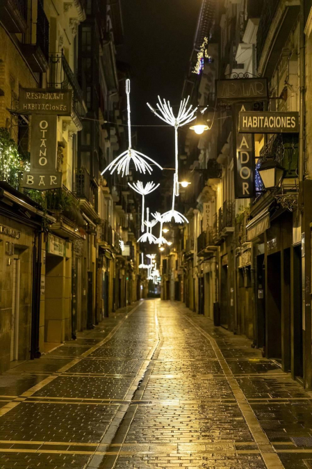 2020 se despide en Pamplona con las calles vacías