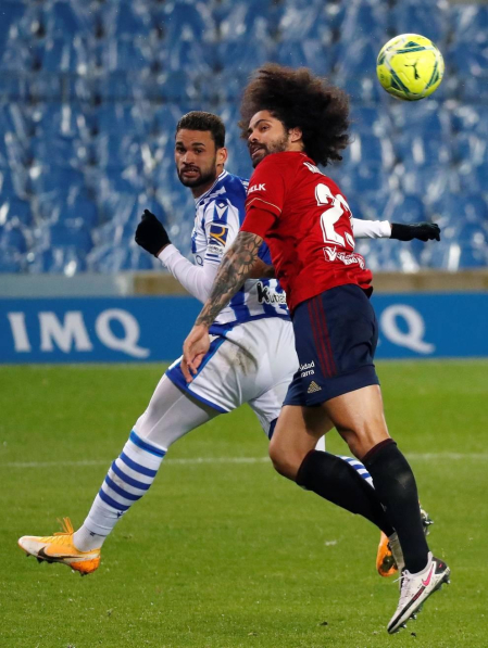 Imágenes del partido entre la Real Sociedad y Osasuna en el Reale Arena de San Sebastián.