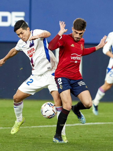 Imágenes del partido entre Osasuna y Eibar disputado en El Sadar.