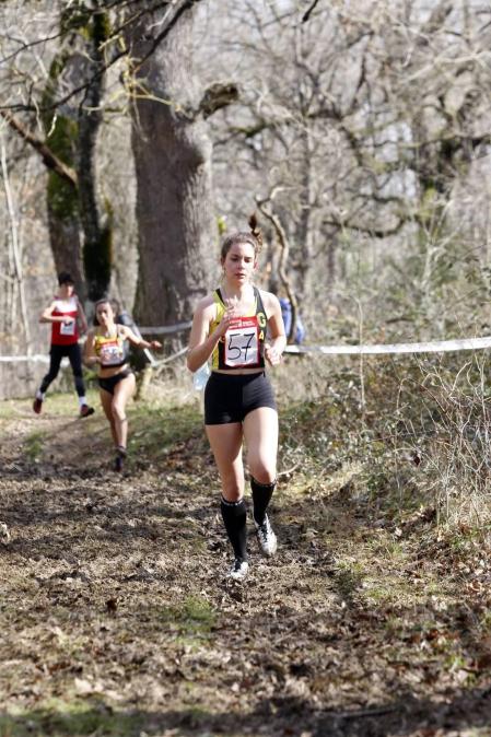 Javier Nagore y Alicia Carrera, atletas del Grupompleo Pamplona Atlético, se han impuesto en el circuito alsasuarra de Dantzaleku.