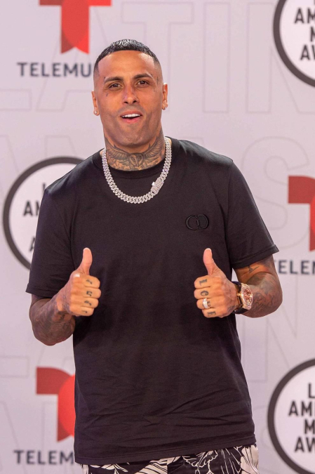 Galería de fotos de la alfombra roja de los Latin American Music Awards, en los que ha triunfado Bad Bunny.