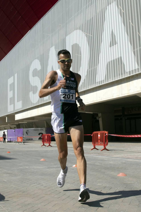 Jesús García Bragado ha ganado los 10 km marcha del II Gran Premio de Marcha Ciudadela de Pamplona.