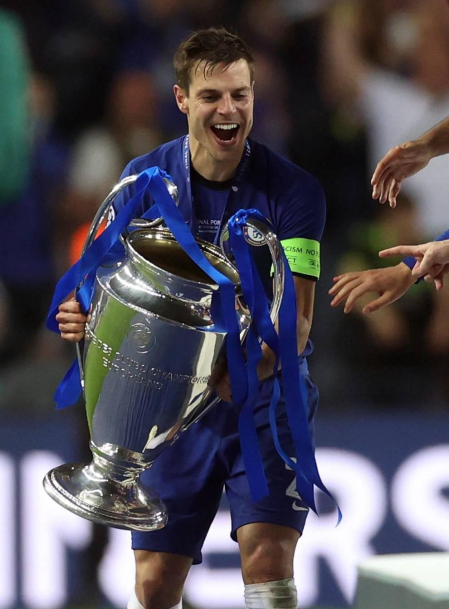 El Chelsea, capitaneado por el futbolista navarro César Azpilicueta, ha logrado su segundo título de la Liga de Campeones tras imponerse este sábado en Oporto al Manchester City por 1-0.