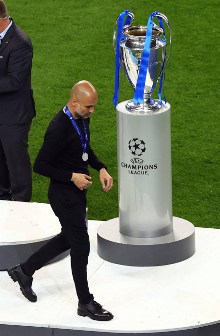 El Chelsea, capitaneado por el futbolista navarro César Azpilicueta, ha logrado su segundo título de la Liga de Campeones tras imponerse este sábado en Oporto al Manchester City por 1-0.