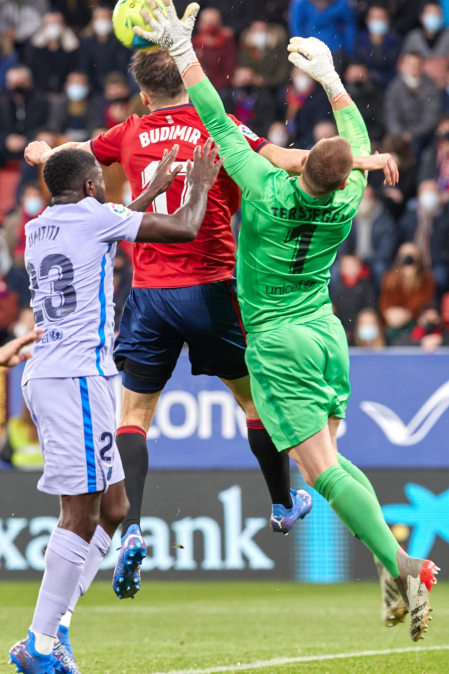 Fotos del Osasuna-Barcelona./J.P Urdiroz