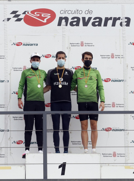 Imagen de la II SanSilRace en el Circuito de Navarra en Los Arcos