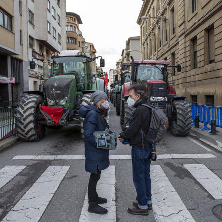 Protesta de los agricultores y ganaderos con sus tractores en Pamplona