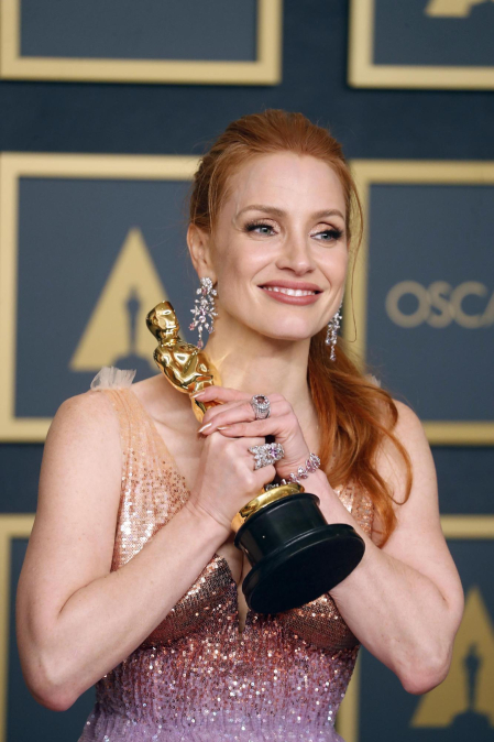 Jessica Chastain, con su Oscar a la mejor actriz