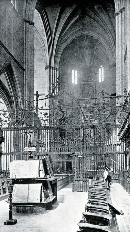 Nave mayor de la catedral antes de la intervención de 1940