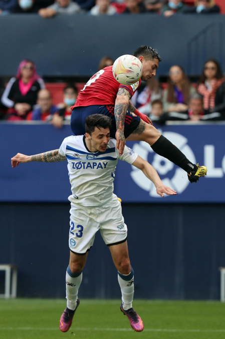 Fotos del partido Osasuna 1-0 Alavés en directo./