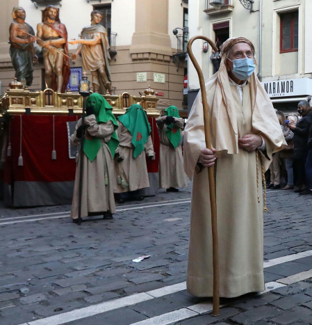 Procesión del Santo Entierro de la Semana Santa 2022 en Pamplona.