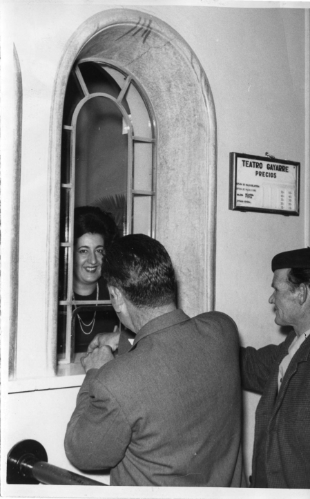 Taquilla del Teatro Gayarre en 1966.