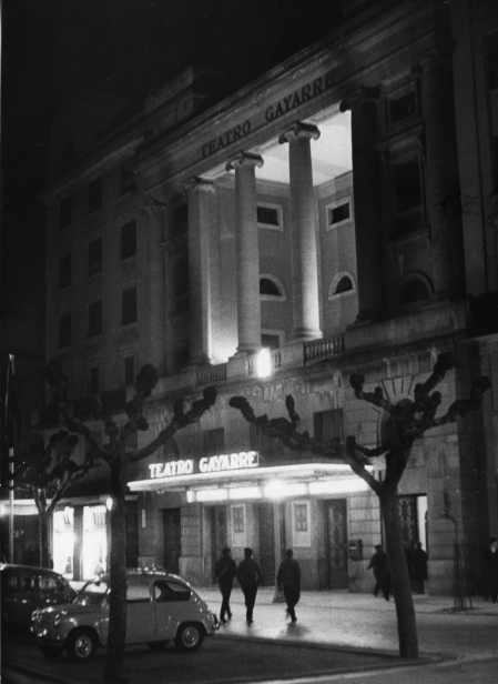 Fachada del Teatro Gayarre en la década de los años 70
