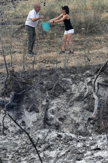 Fotos del incendio producido entre Obanos y Legarda.