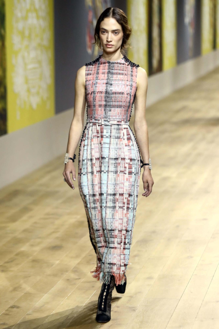 Desfile de Alta Costura de Dior colección para el otoño-invierno 2022/23.