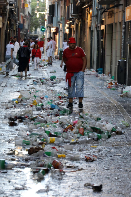 Kilos de basura en Pamplona en San Fermín