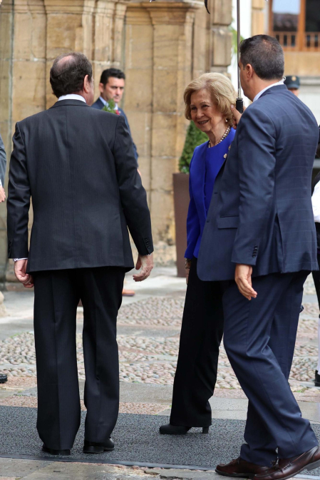Los reyes Felipe y Letizia, acompañados de la princesa Leonor y la infanta Sofía, reciben en audiencia a los galardonados con los Premios Princesa de Asturias
