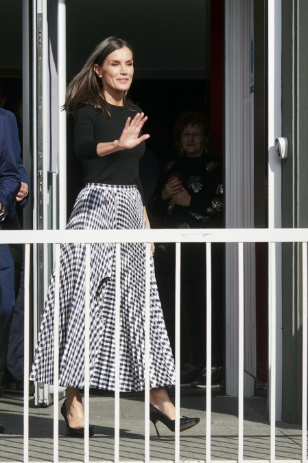 Foto de la reina Letizia durante su visita a Tudela para participar en el homenaje a Pilar Miró en el marco del Festival Ópera Prima.