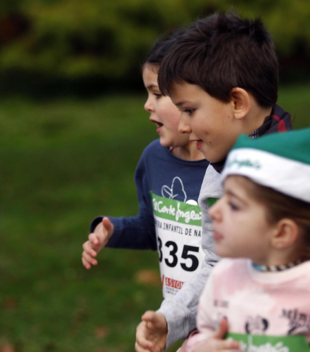 Participantes en la XI Carrera Infantil de la Navidad de Asvona