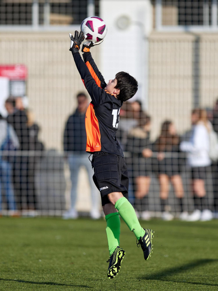 Imágenes del encuentro Catalina de Foix 0-4 Larraona Claret de la cuarta jornada del XL Torneo Interescolar.
