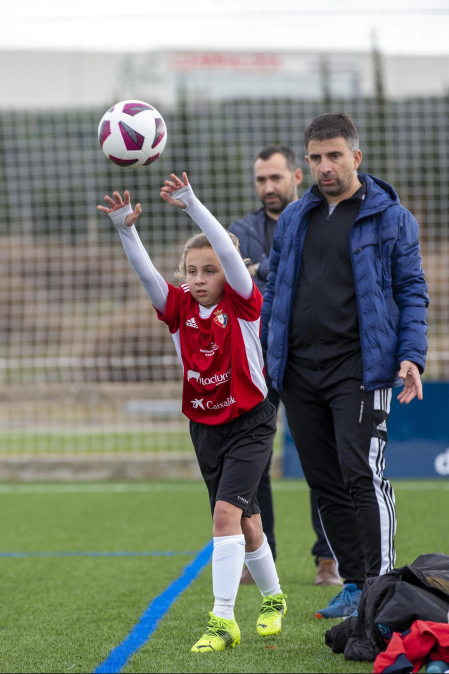 Imágenes del encuentro Juan Bautista Irurzun 1-1 Regina Pacis de la cuarta jornada del XL Torneo Interescolar.