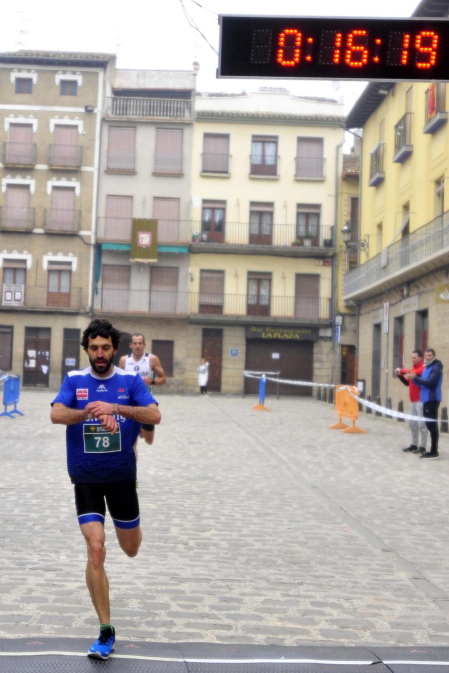 Fotos de la Cross de Reyes en Puente la Reina.
