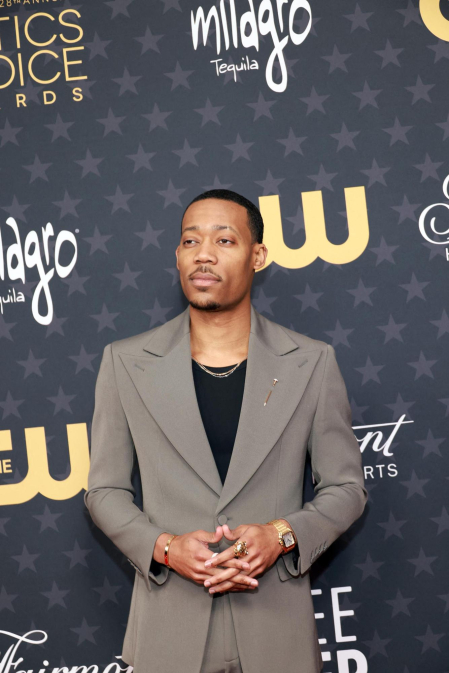 Entrega y alfombra roja de los Critics Choice Awards