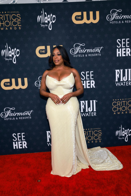 Entrega y alfombra roja de los Critics Choice Awards