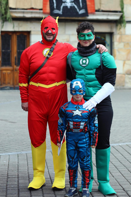 Imágenes del carnaval urbano de Alsasua.