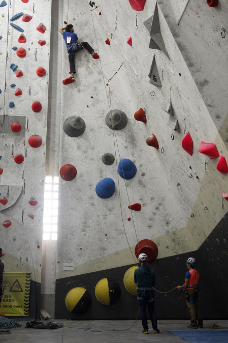 Fotos del Campeonato navarro de escalada de dificultad. /