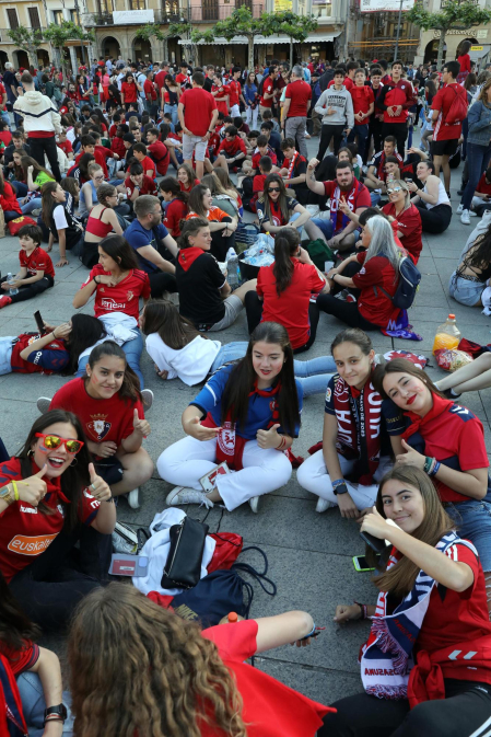 Fotos del ambiente en Pamplona por la final de Copa entre Osasuna y el Real Madrid.