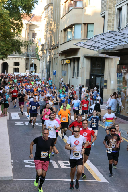 Fotos de La Media San Fermín 2023.
