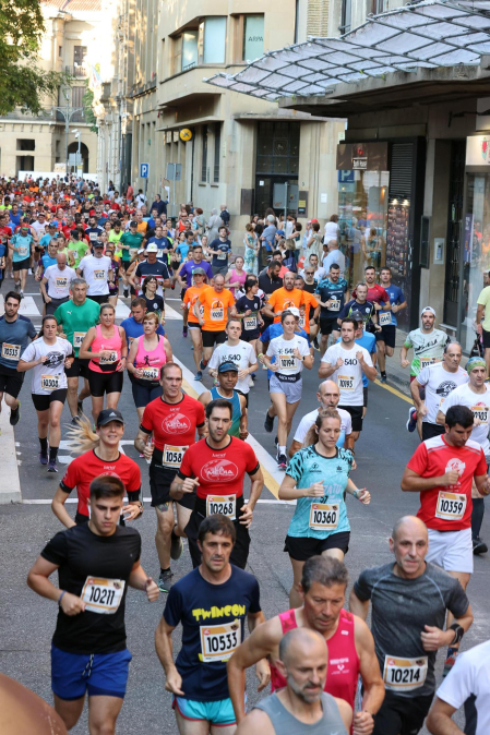 Fotos de La Media San Fermín 2023.