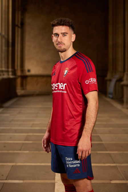 Camisetas de Osasuna para la nueva temporada./