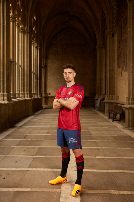 Camisetas de Osasuna para la nueva temporada./