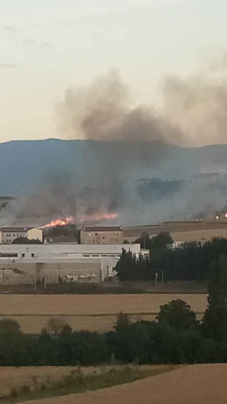 El incendio, visto desde Barañáin