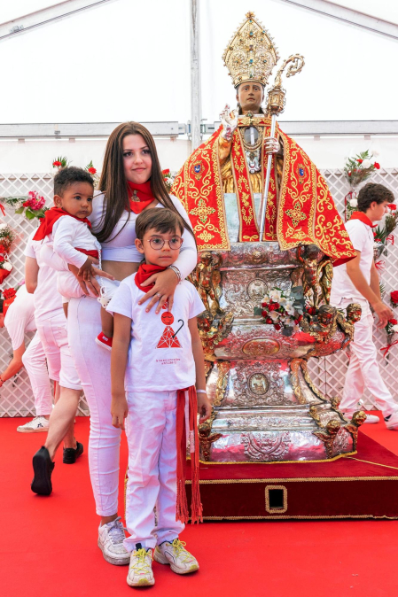 Fotos de la ofrenda foral a San Fermín.