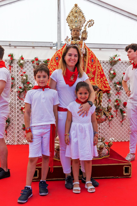 Fotos de la ofrenda foral a San Fermín.